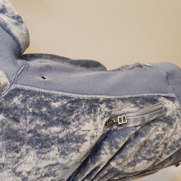 Vintage 90s Y2K BCBGMaxazria Rhinestone Velour Zip Up Hooded Track Jacket Blue - Picture 11 of 16